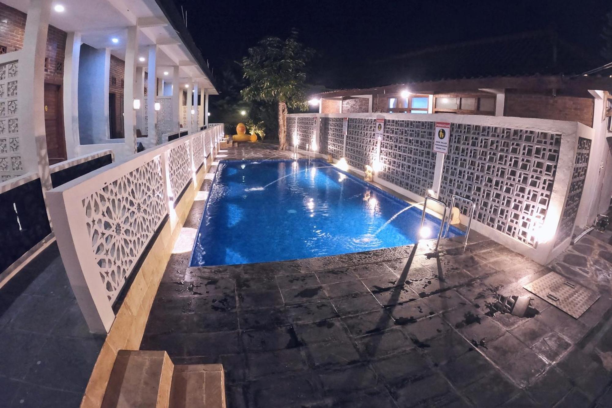 The Royal Joglo Tepus Exterior foto